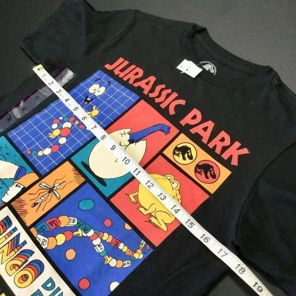 NWT Jurassic Park Unisex Kids Black‎ Short Sleeve Crew Neck Graphic Tee Size XL - Picture 5 of 7